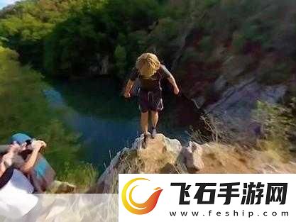 疫情下的冒险之旅三勇士翻山越岭手游玩家视角解读